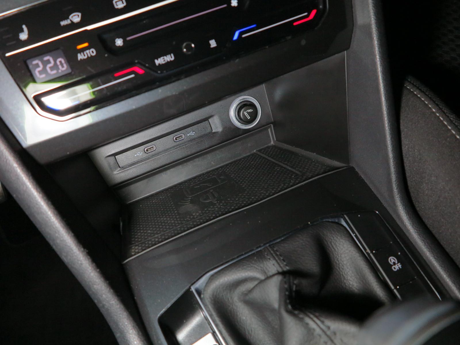Volkswagen Tiguan 1.5 TSI OPF DSG7 Active AHK Navi Stdhz