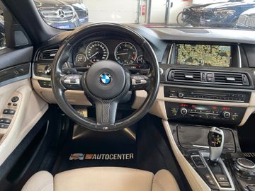 BMW 530 d xDrive *M-PAKET*HUD*AHK*BI-XENON*PANO*STHZ