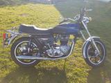 Triumph Bonneville 750  T140E - TRIUMPH 750