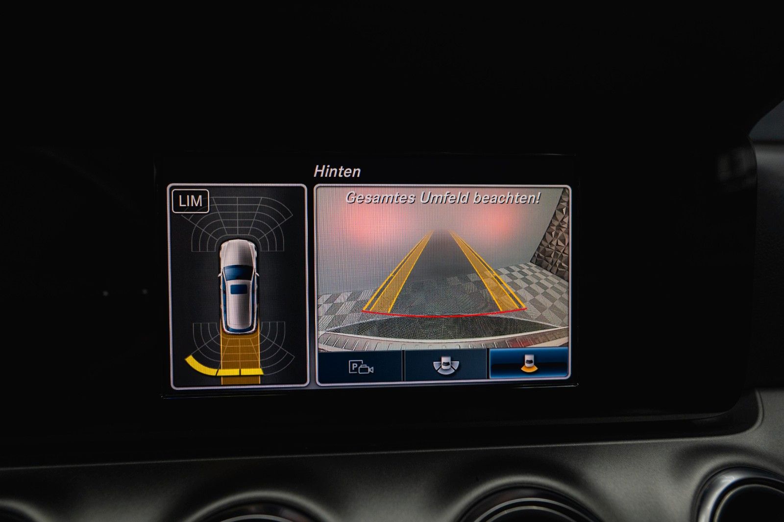 Fahrzeugabbildung Mercedes-Benz E 220d 4Matic Business *LED*Kamera*Scheckheft*