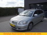 Toyota Avensis Kombi 2.0 | PDC | LEDER |ALLWETTERREIFEN - Toyota Avensis aus 2005: Kombi