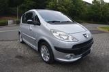 Peugeot 1007 Sport - Peugeot 1007: Sport