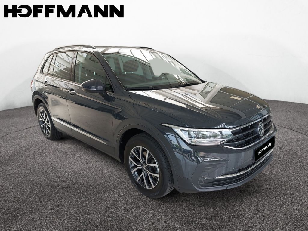 Fahrzeugabbildung Volkswagen Tiguan 1.5 TSI DSG Life AHZV Navi WR