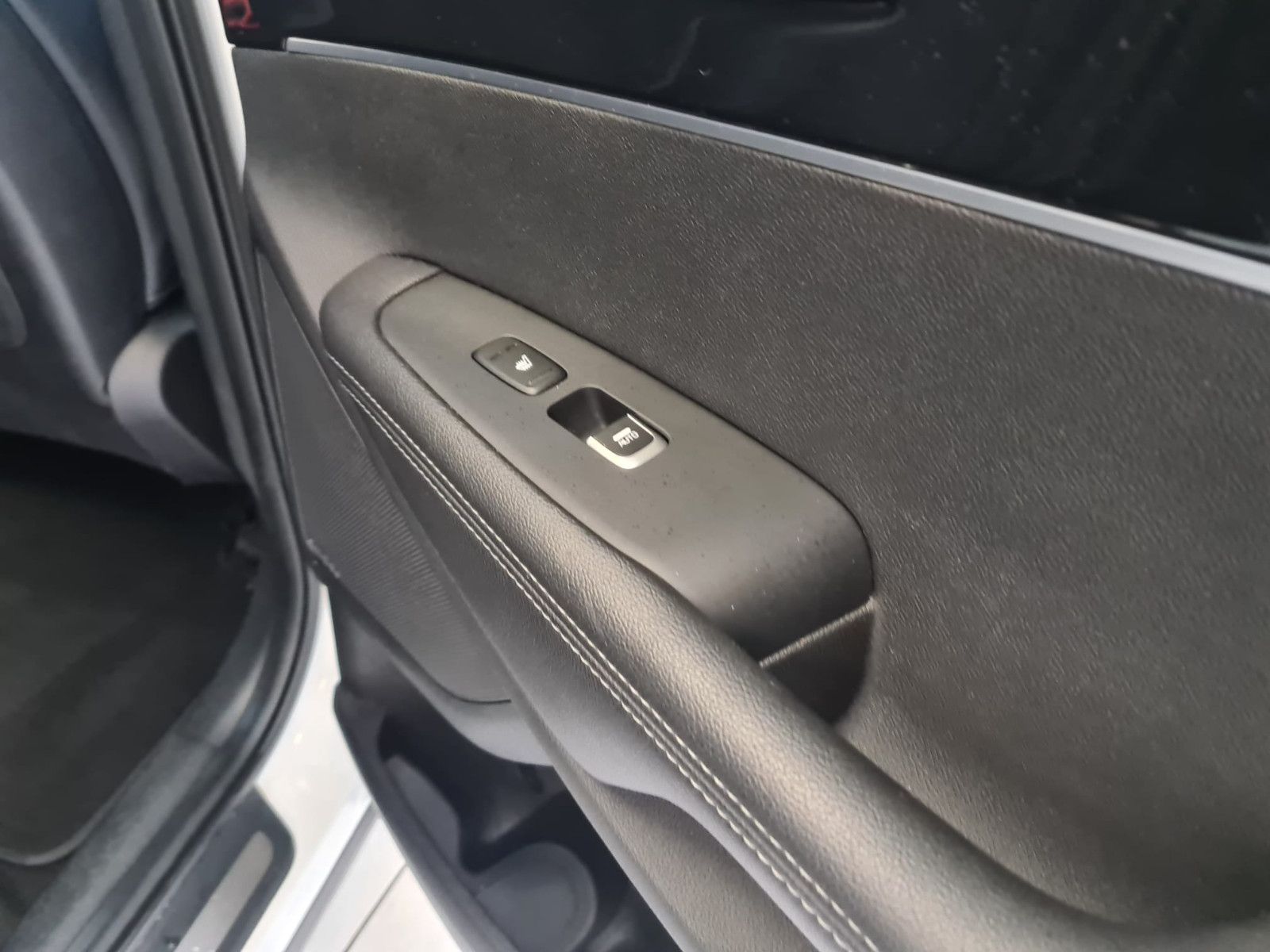 Fahrzeugabbildung Kia Sorento Platinum Edition 4WD / PANO / BELÜFTUNG