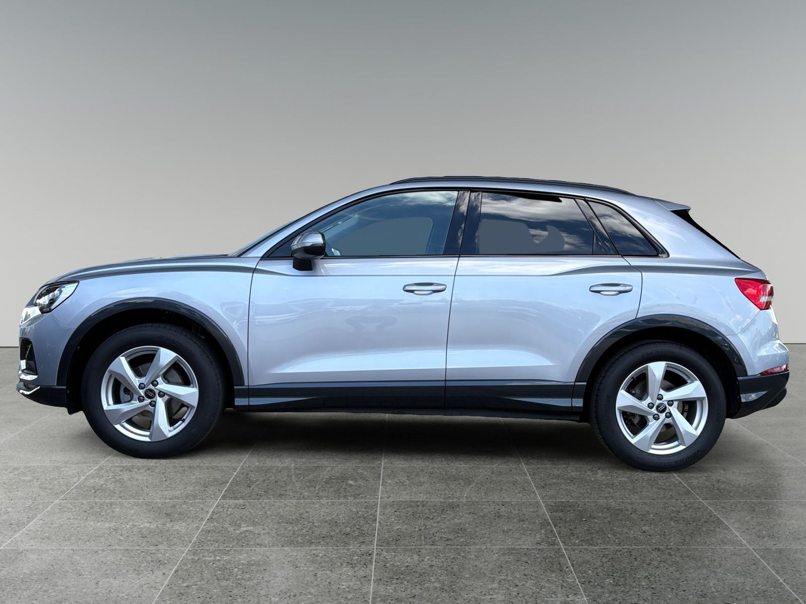 Audi Q3 35 TFSI adv. AHK Navi ACC Sportsitze phone foto 4
