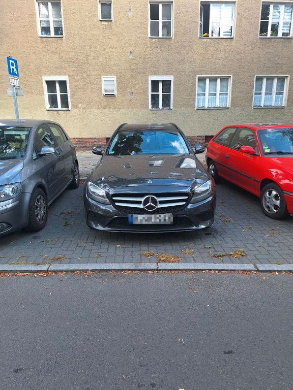 Image of Mercedes-Benz C 220