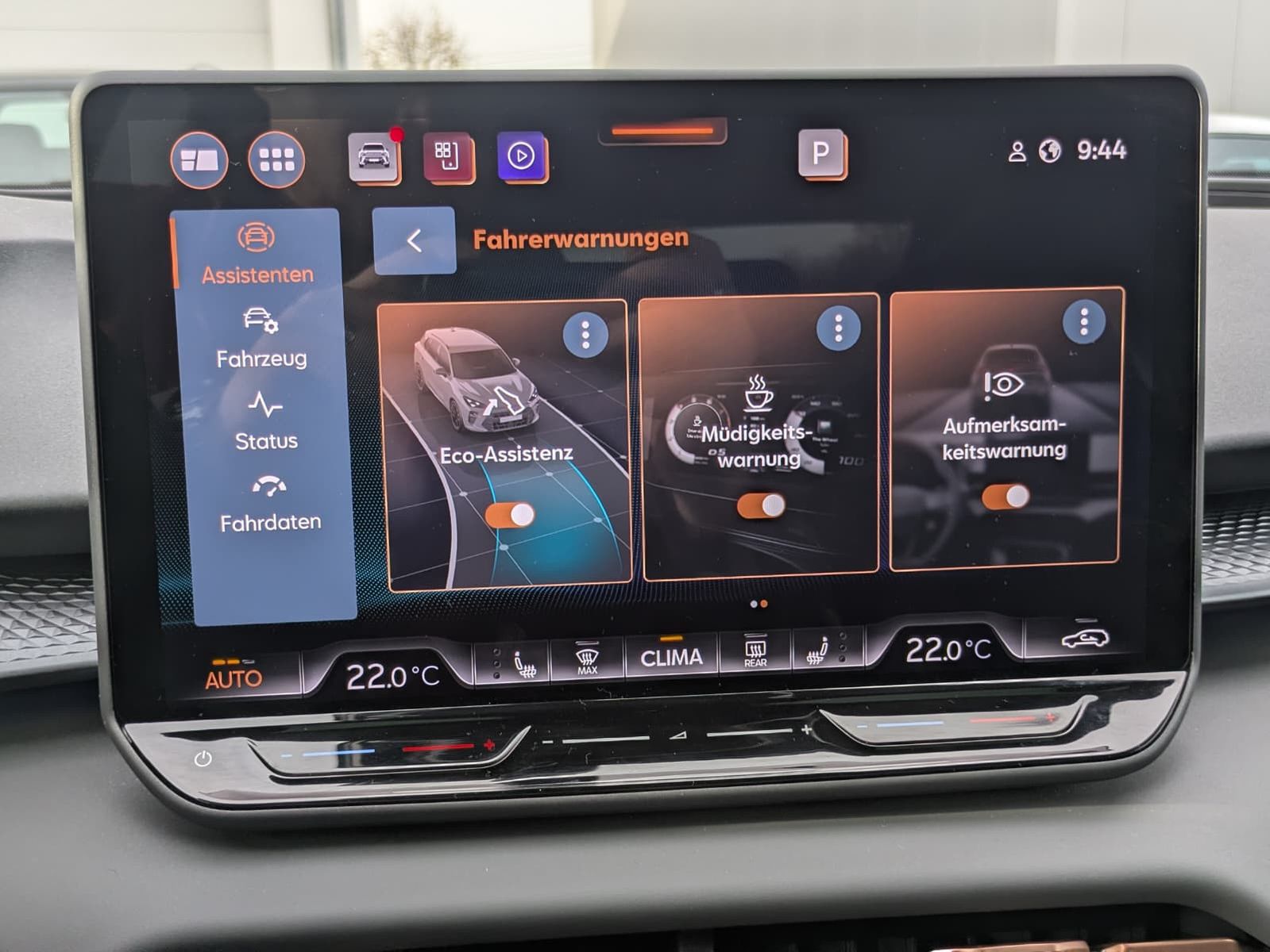 Fahrzeugabbildung CUPRA Terramar 2.0 TSI 4D VZ HUD*MATRIX*PANO*DCC*20"