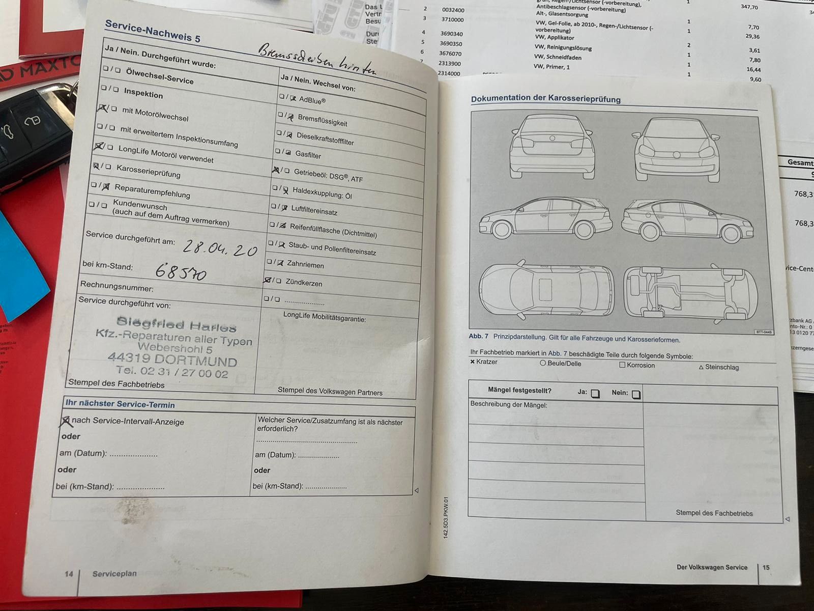 Fahrzeugabbildung Volkswagen Golf VII GTI  DSG 323 PS NAVI Bi-XENON PDC 8xALU