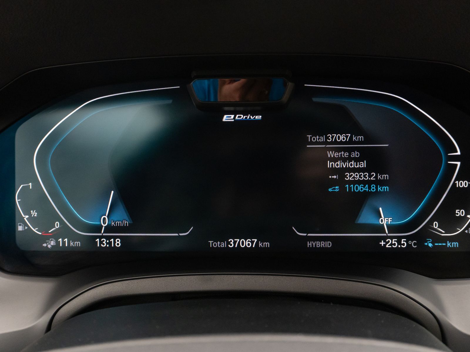 Fahrzeugabbildung BMW 330e Luxury Line 360°Laser HUD DAB H/K Komfort