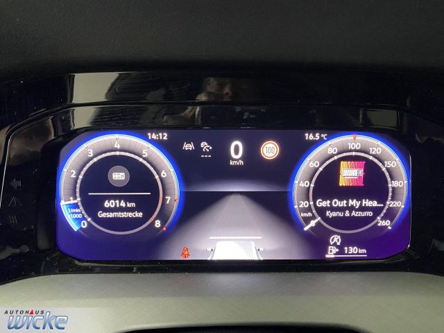 Golf VIII 1.5 TSI Life CONNECT KLIMA PDC LED