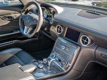 صورة مصغرة 31 لـ 2012 Mercedes-BENZ SLS AMG