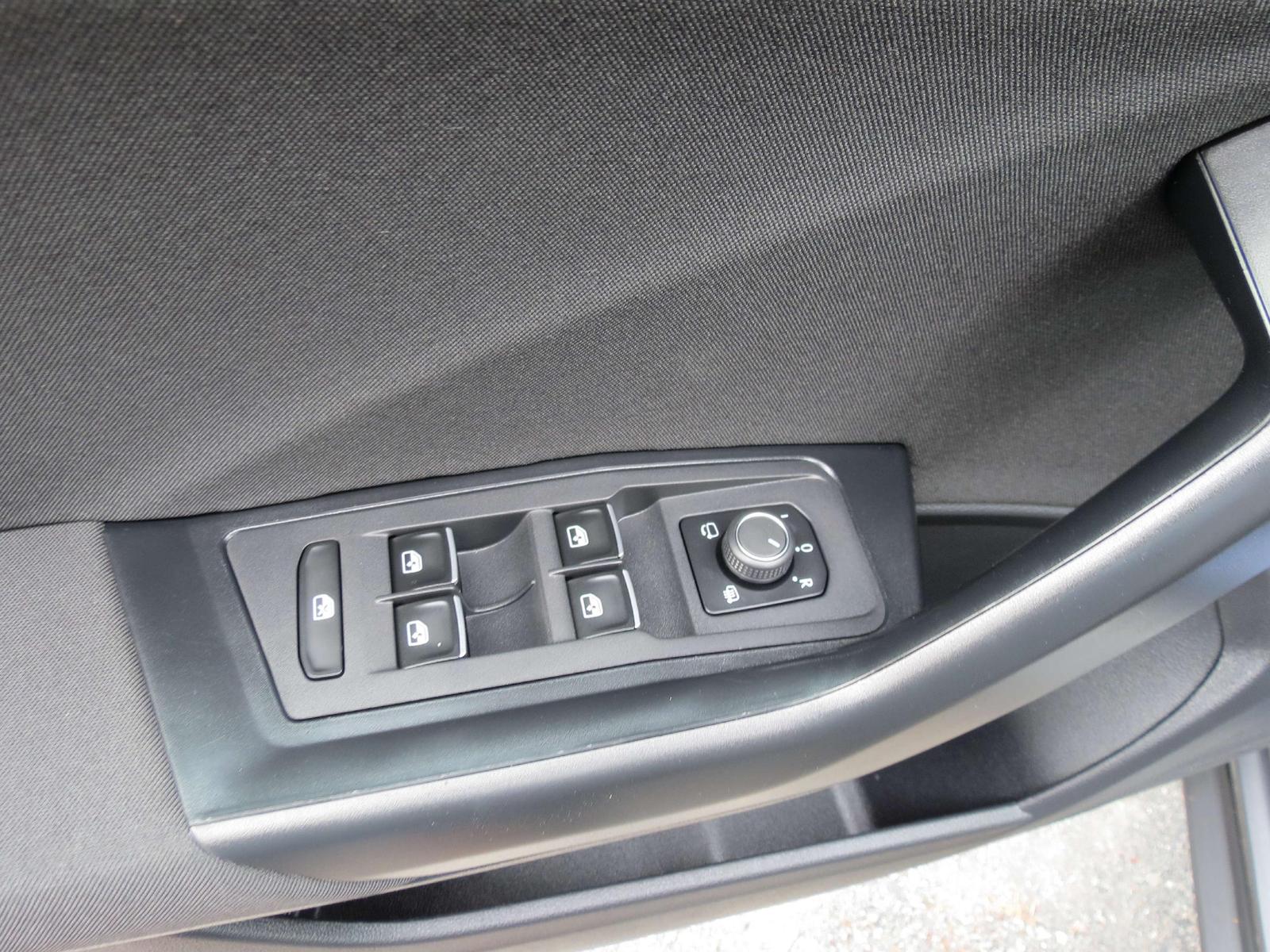 Volkswagen T-Roc United 2.Hd. LED AHK NAVI Klimaaut. SHZ, миниатюра 15