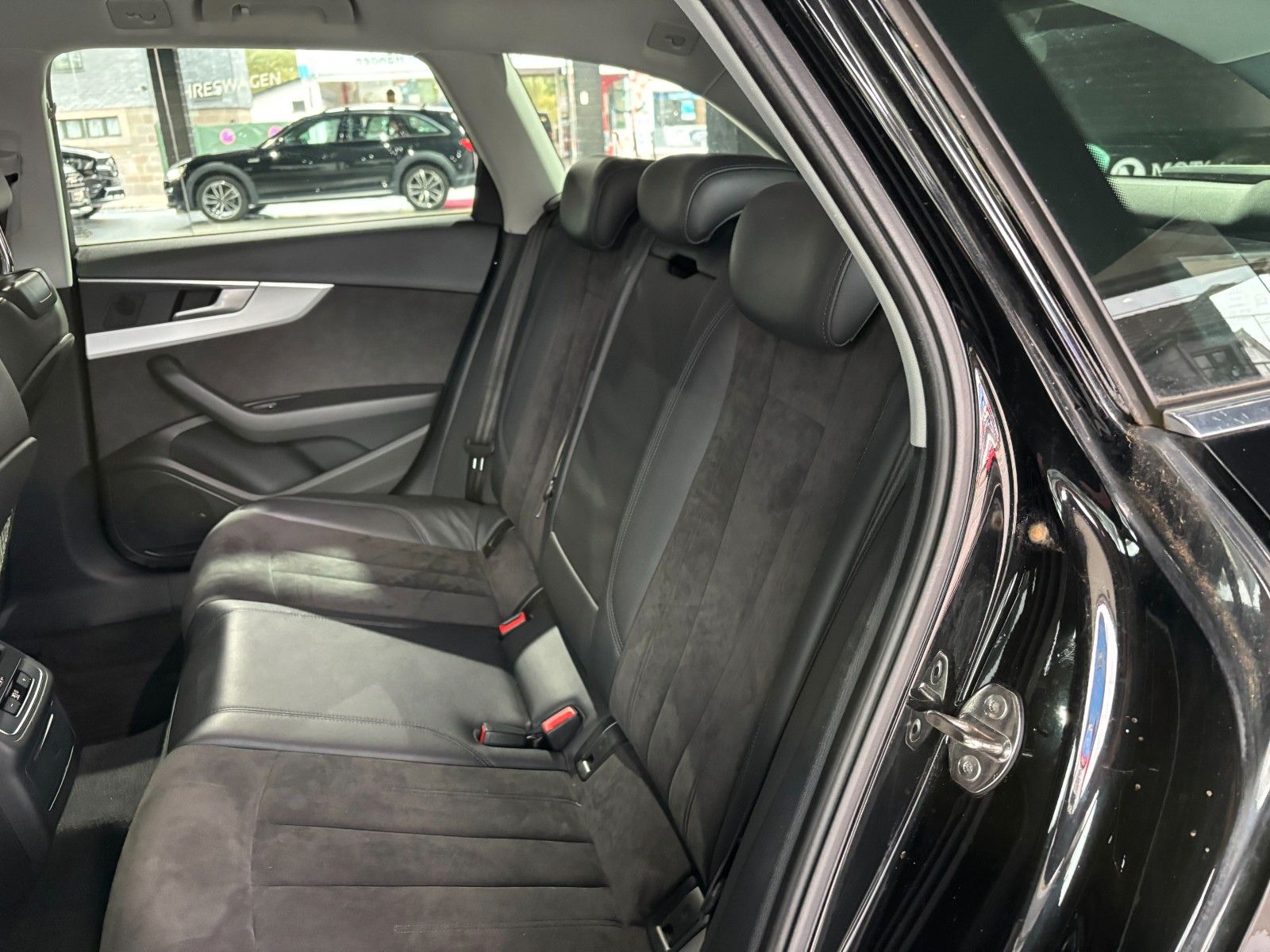 Fahrzeugabbildung Audi A4 Allroad quattro *Automatik*SHZ*LED*NAVI*ACC*