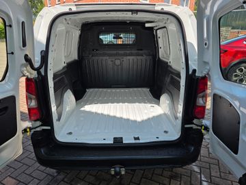 Bild 8 Opel Combo E Cargo 1.5 D AHK