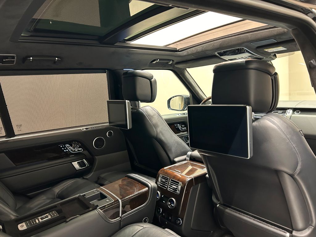 Land Rover Range Rover P400e Lang LWB **Autobiography**