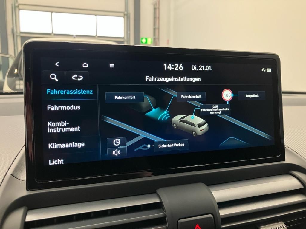 Fahrzeugabbildung Hyundai INSTER EV 42 kWh Select KlimaA Navi PDC KAM