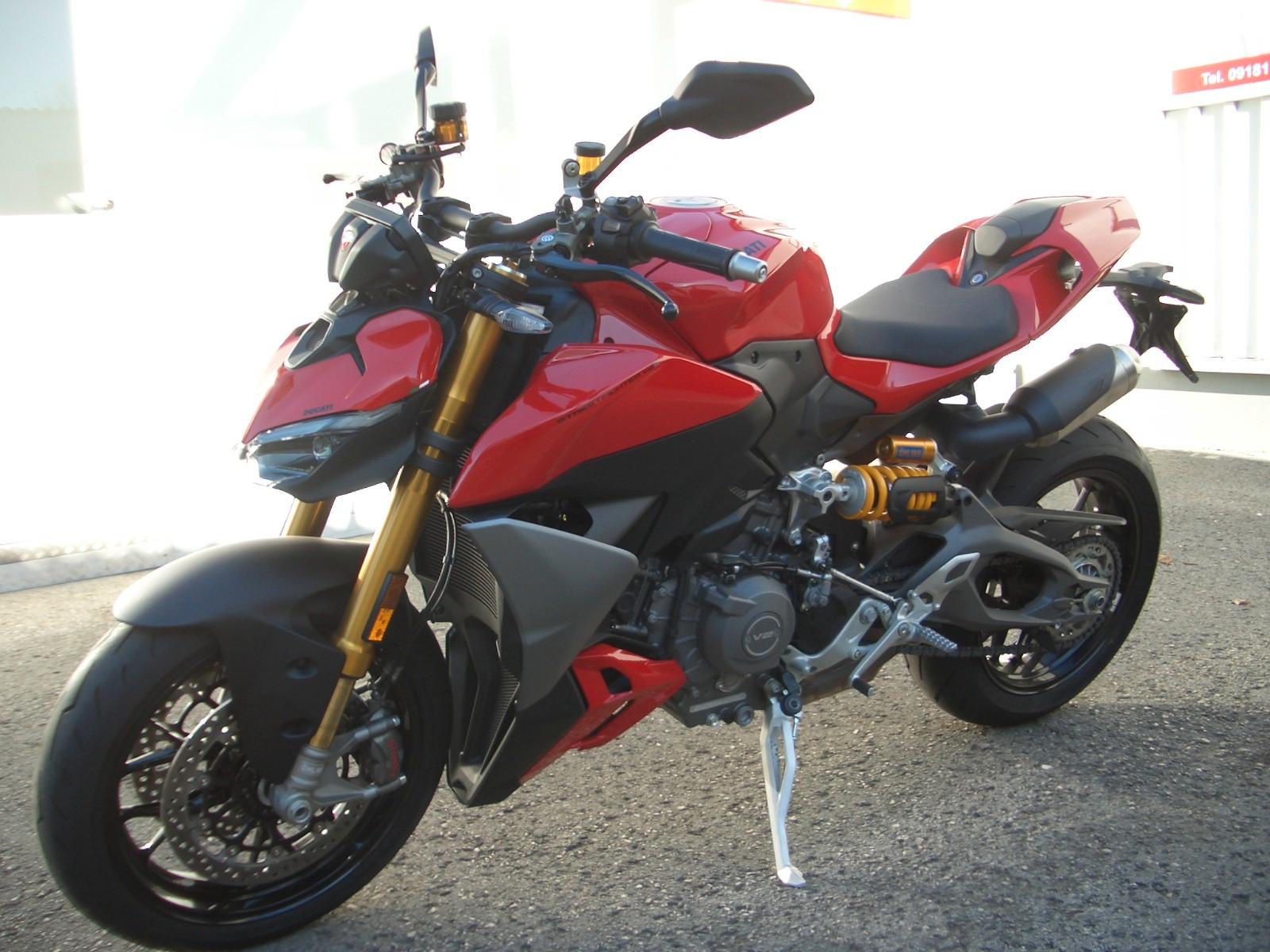 Ducati STREETFIGHTER V2 S
