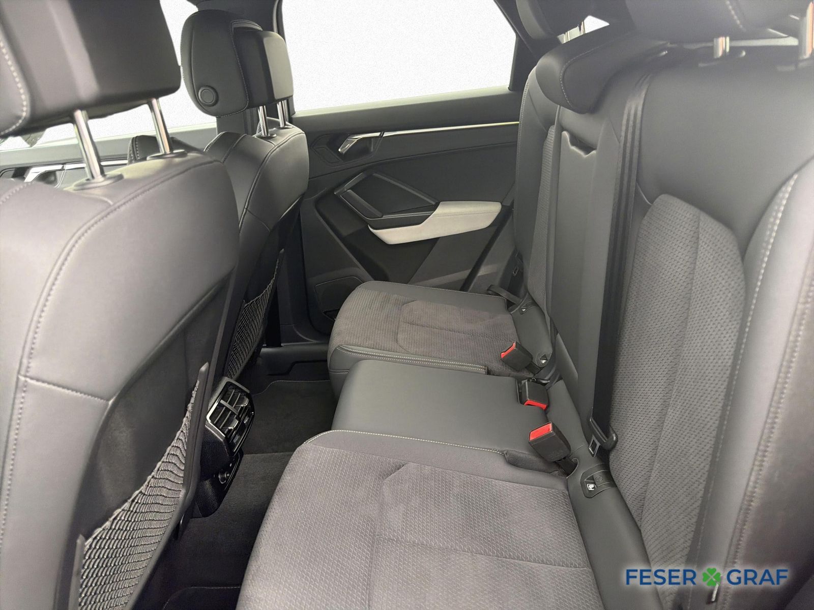Audi Q3 Sportback 40 TDI qu 2x S line PANO MATRIX SON foto 13