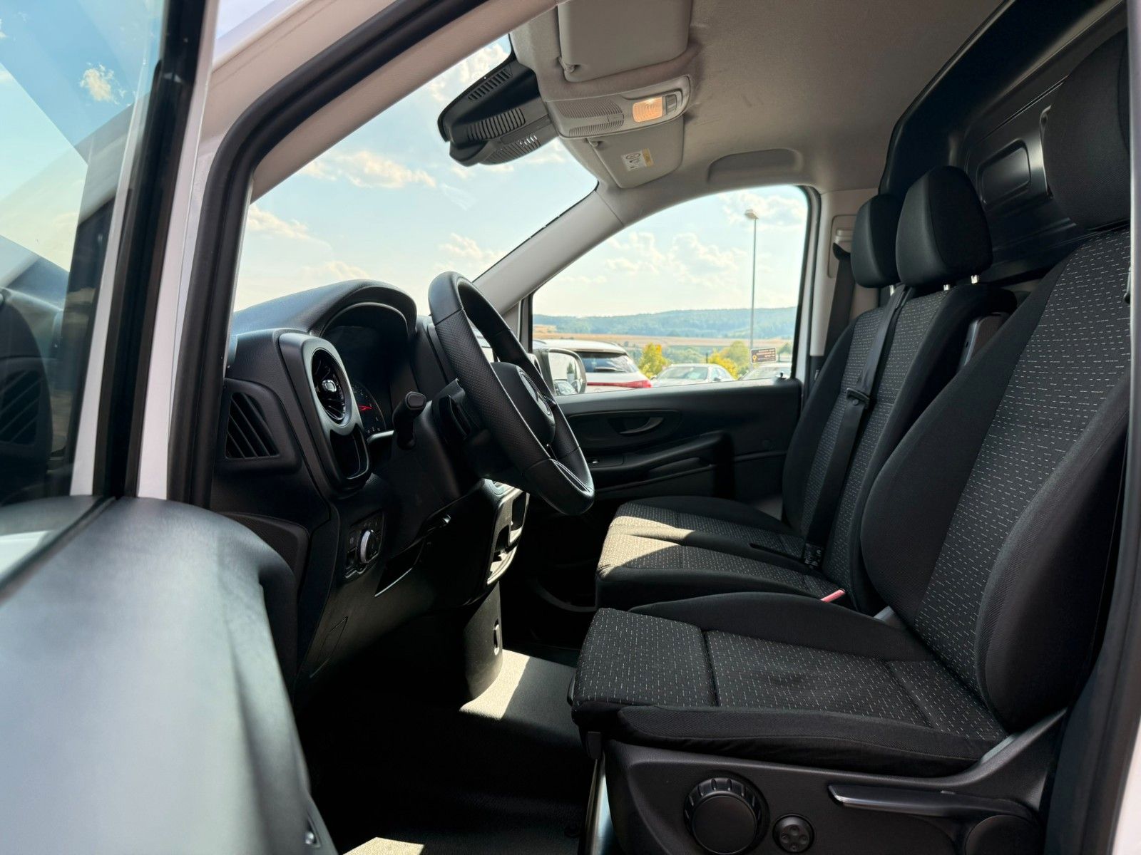 Fahrzeugabbildung Mercedes-Benz Vito 116 CDI 9G Klima Kamera SHZ