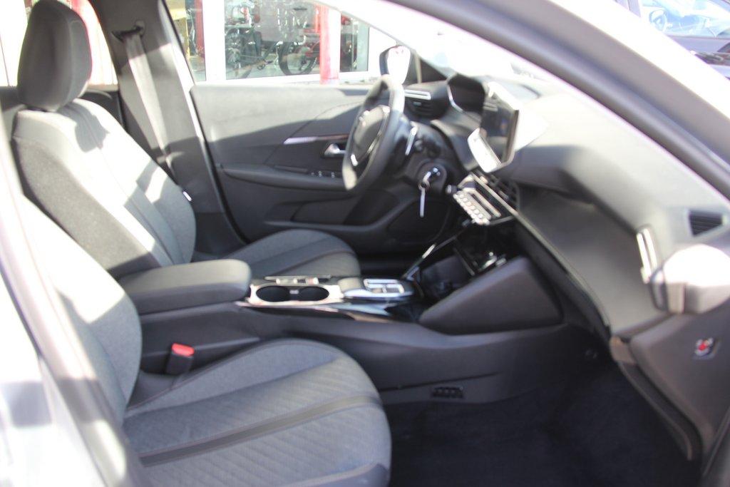 Peugeot 208 Autom Allure LED Klimaautomatik Sunset PDC v