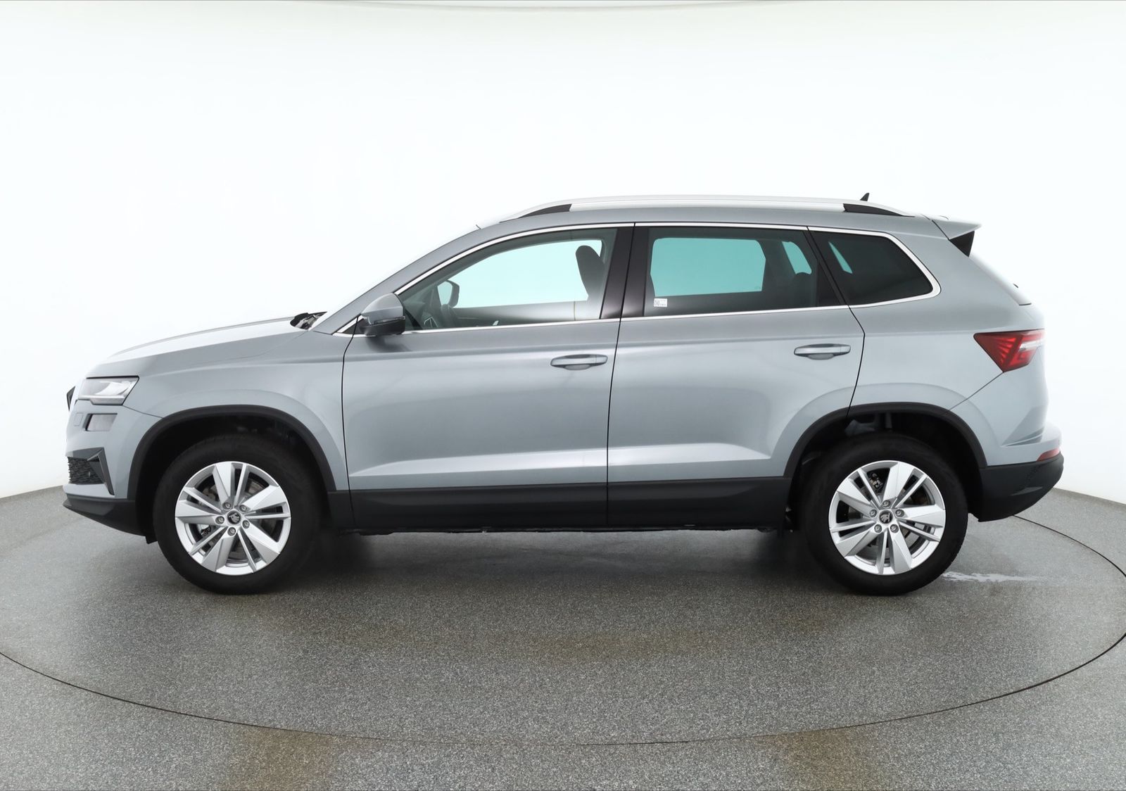 Skoda Karoq 1.5 TSI DSG LED ACC Navi AHK Kamera imagem 2