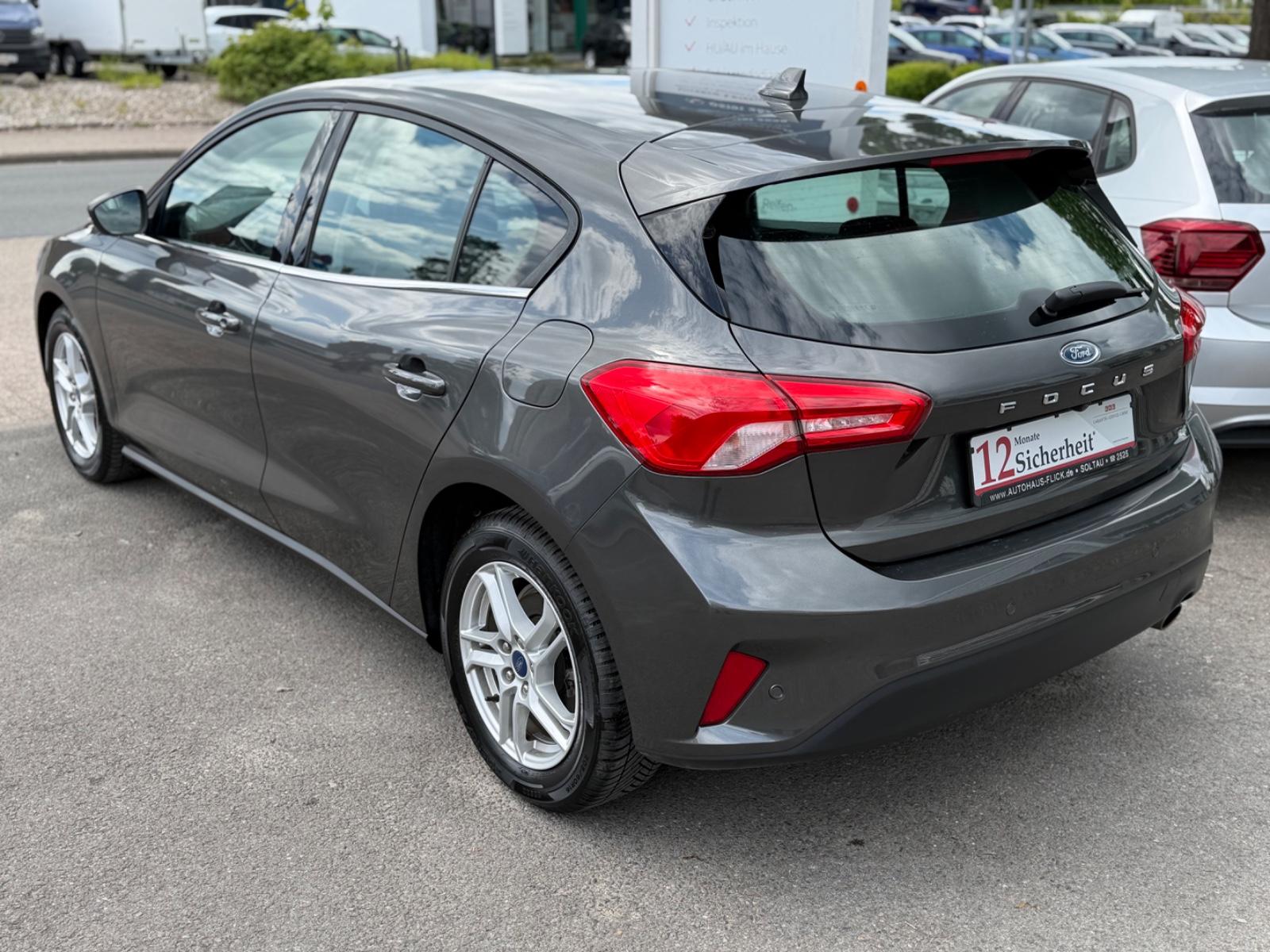 Ford Focus Lim. Cool & Connect/Navi/Keyless/Tempomat