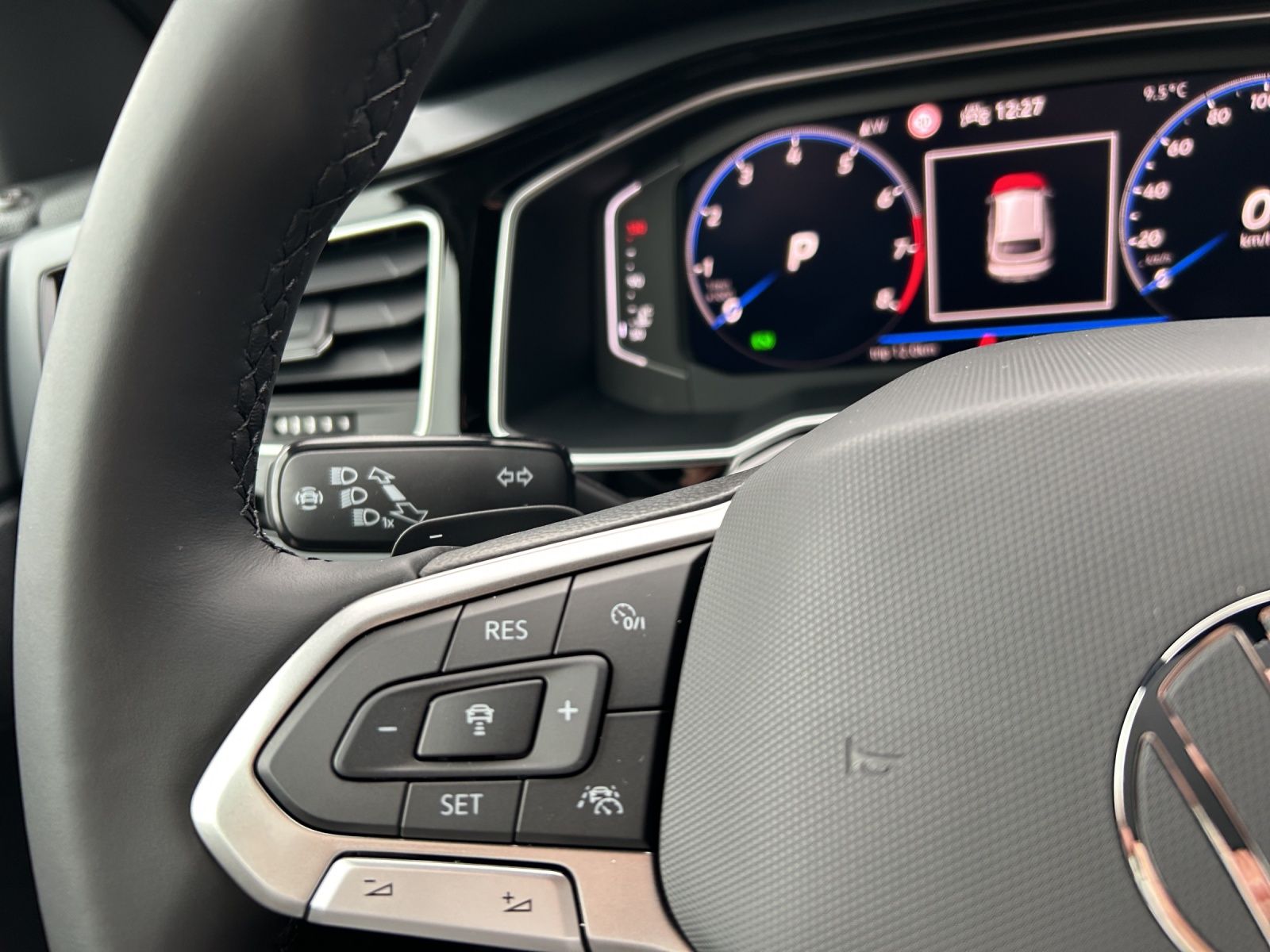 Fahrzeugabbildung Volkswagen Taigo R-line BLACK DSG Matrix ACC Navi Kamera