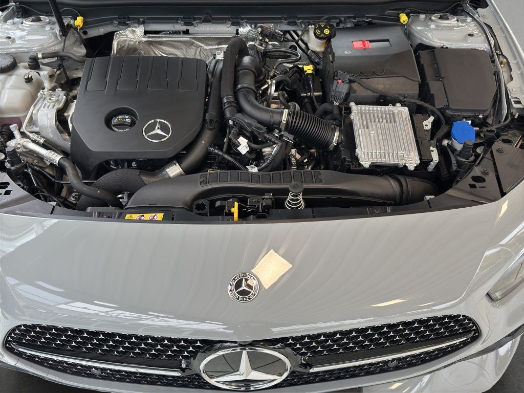 Fahrzeugabbildung Mercedes-Benz A 200 AHK*LED*PDC*ParkAss*Sportp.*SpurH*SpurW*LM