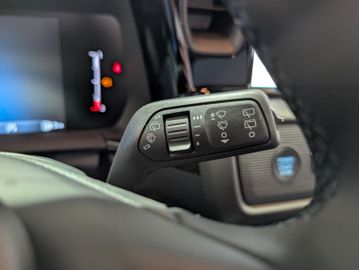 Ford Tourneo Courier Titanium WipaAHK 5JGarantie!