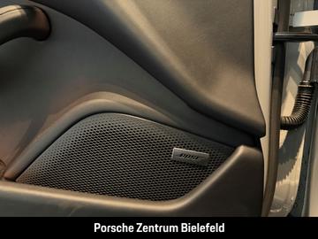 صورة مصغرة 23 لـ 2025 Porsche TAYCAN