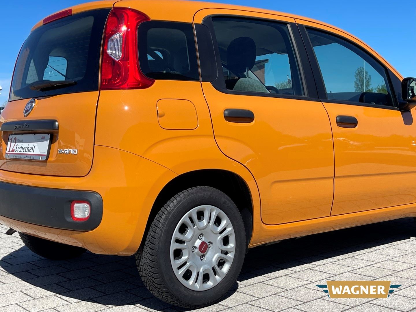 Fahrzeugabbildung Fiat Panda Hybrid Klimaanlage Isofix Tagfahrlicht