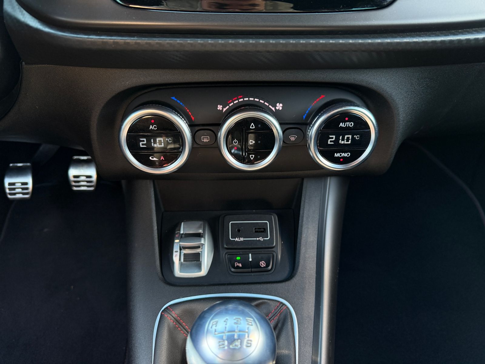 Fahrzeugabbildung Alfa Romeo Giulietta Sprint SHZ XENON PDC NAVI