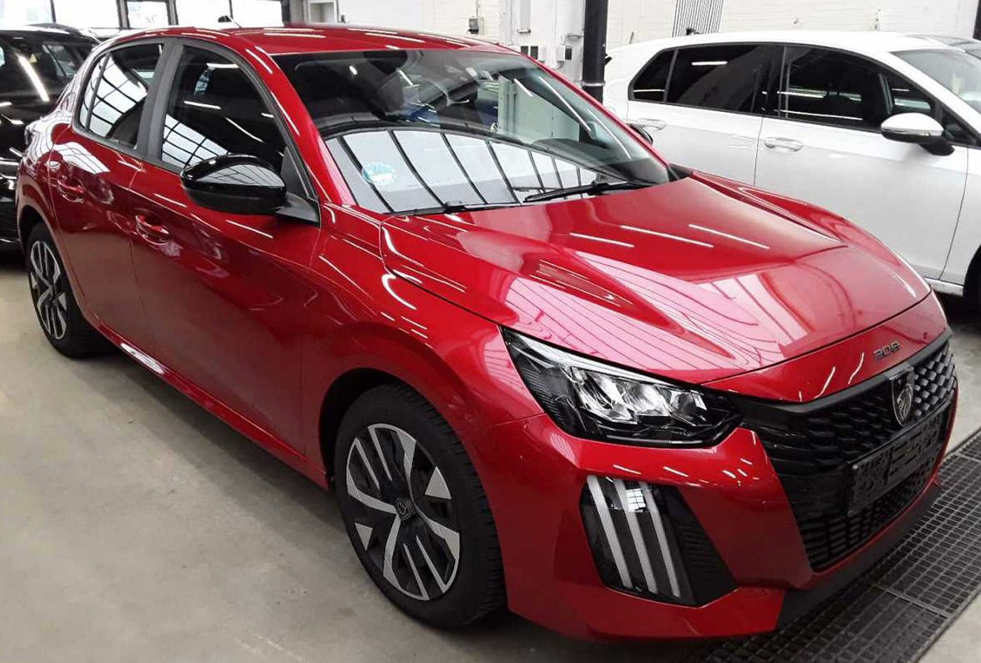 Peugeot 208 - Bild 2