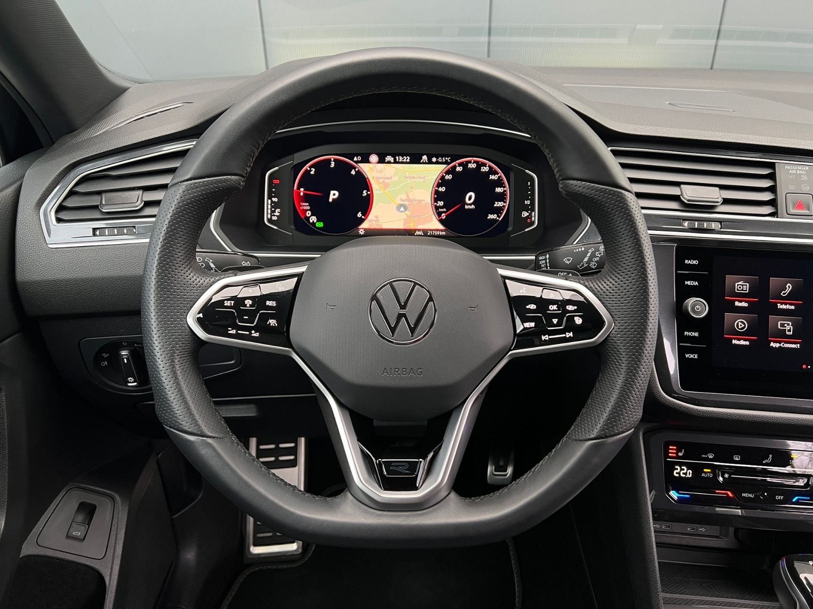 Fahrzeugabbildung Volkswagen Tiguan Allspace R-Line 2.0 TDI DSG 4MOTION *AHK,