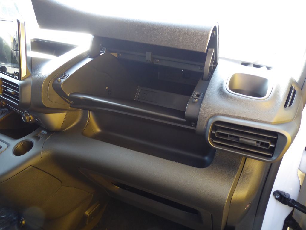Fahrzeugabbildung Opel Combo-e Cargo (50-kWh)