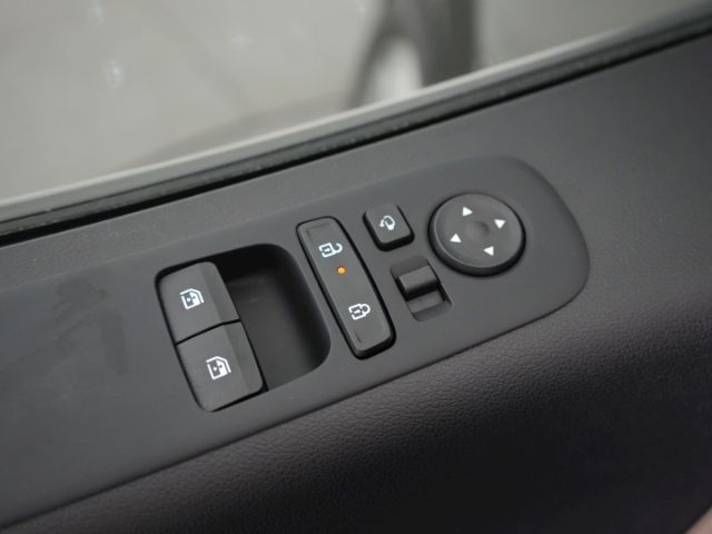 STARIA HEV PRIME AUTOMATIK 9-SITZER+VOLL LED+360