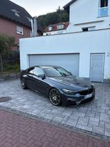 BMW M4 Comp., Harm. Kard., Head-Up, Carbon, Deutsch - gebrauchte BMW M4 aus dem Jahr 2017