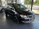 Volkswagen Touran Highline * AHK * TEMP * PDC - gebrauchte VW Touran aus dem Jahr 2008