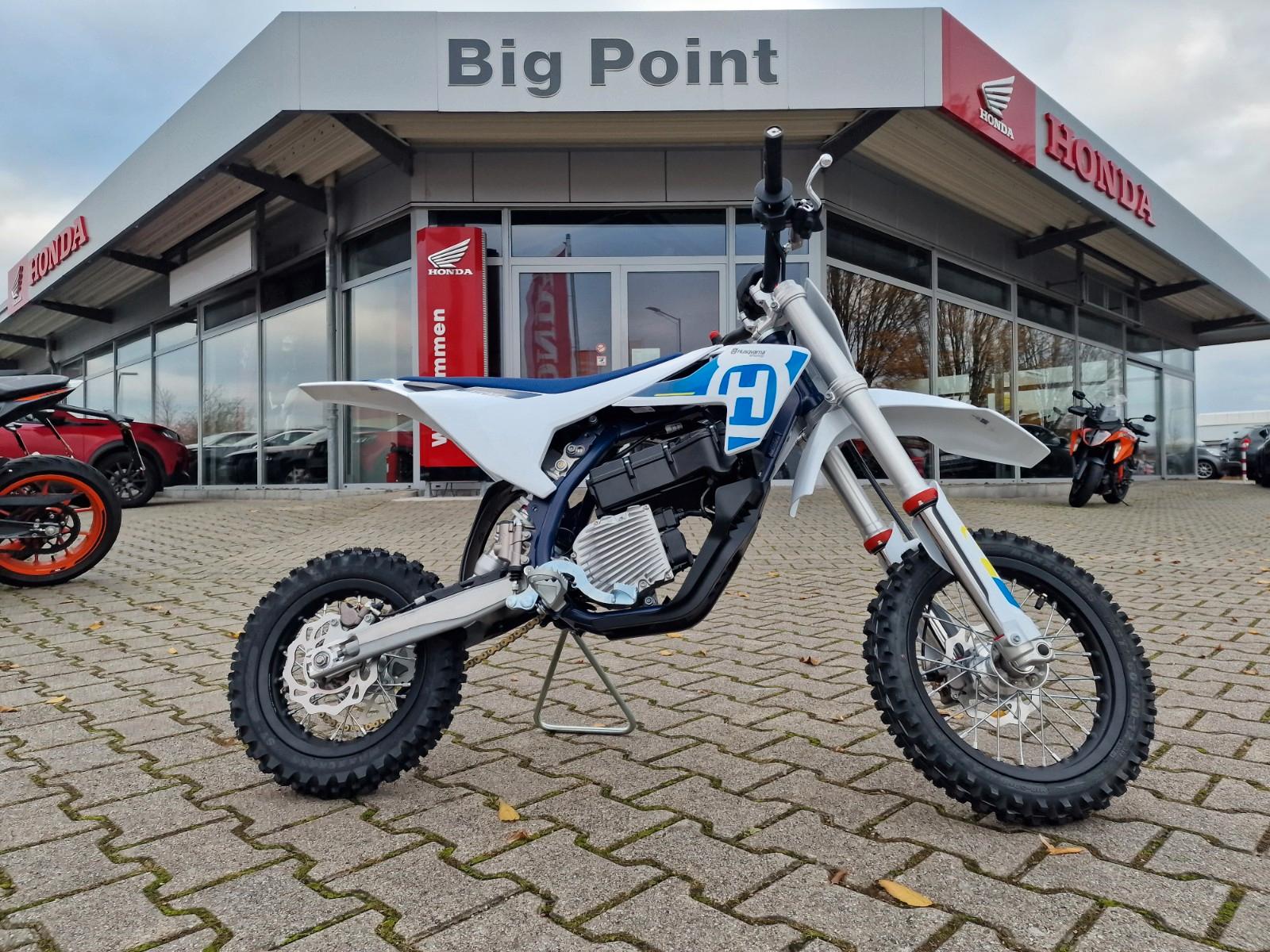 Husqvarna E-Mini EE5 Motocross inkl Ladegerät und Akku