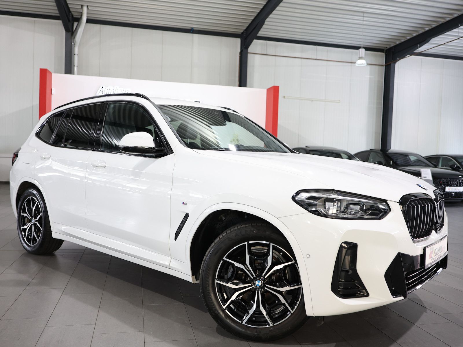 BMW X3 sDrive 18d M-SPORTPAKET WHITE & BLACK TOP foto 3