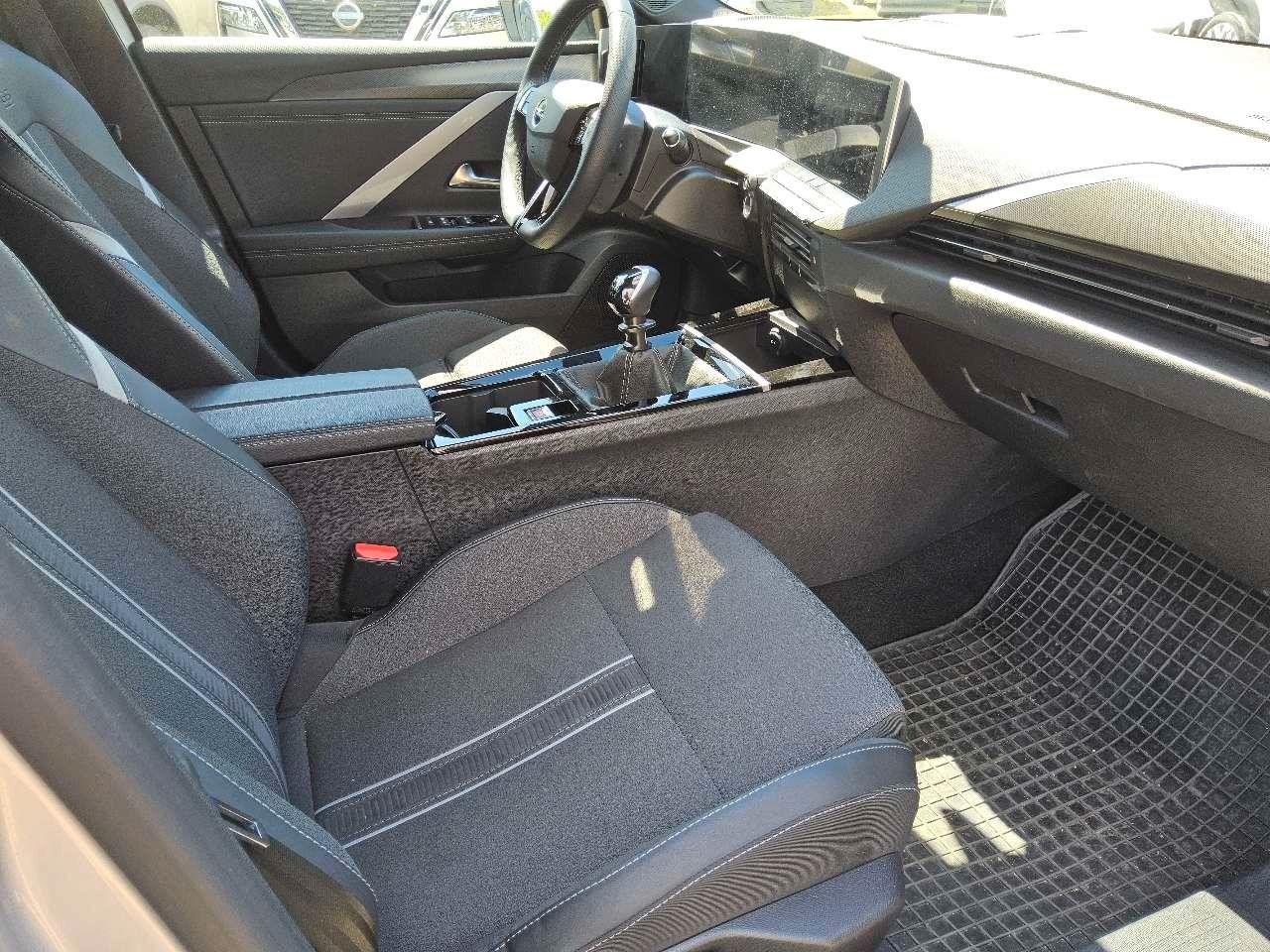 Fahrzeugabbildung Opel Astra L Lim. 1.2T GS LINE NAVI/LED/KAMERA/SPORT