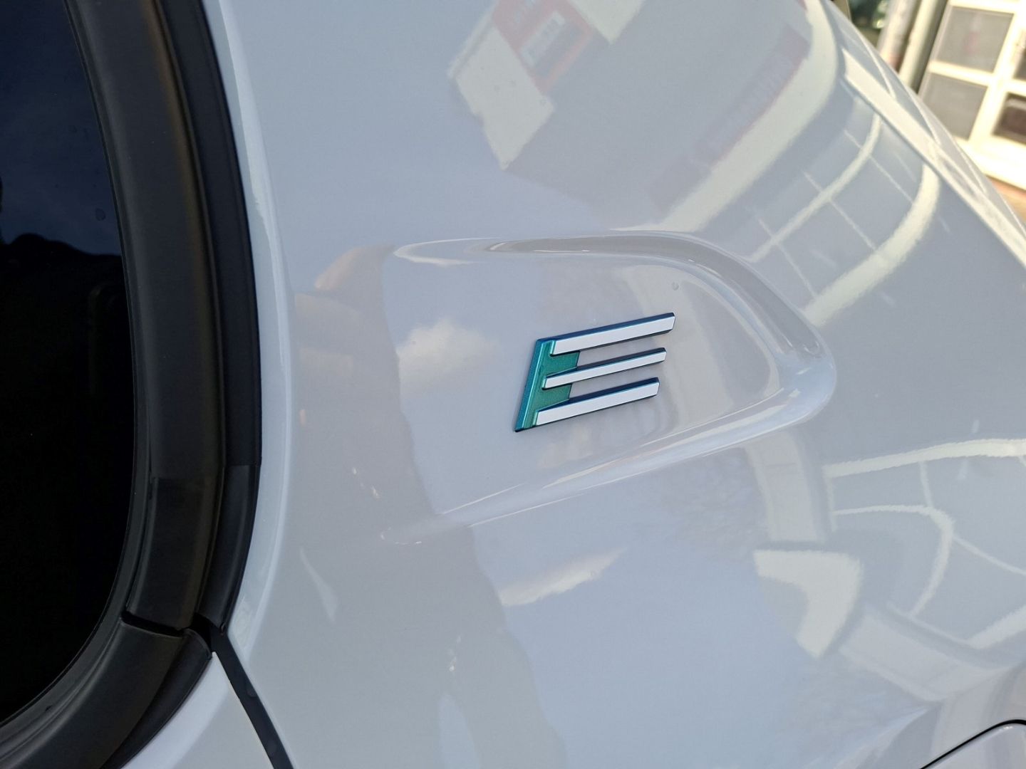 Peugeot e-208 - Bild 16
