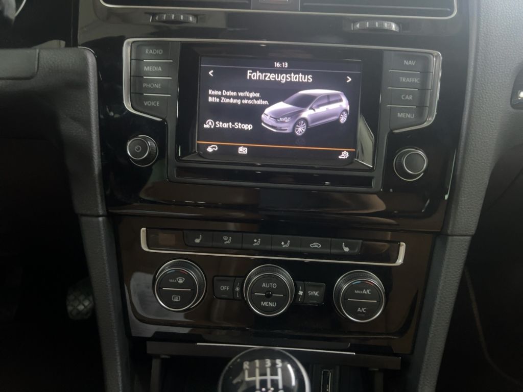 Fahrzeugabbildung Volkswagen Golf 1,4 Edition Navi Winterpaket