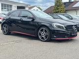 Mercedes-Benz A 180 BlueEfficiency*AMG-LINE Night Paket*1.HAND - Mercedes-Benz A 180: Kleinwagen