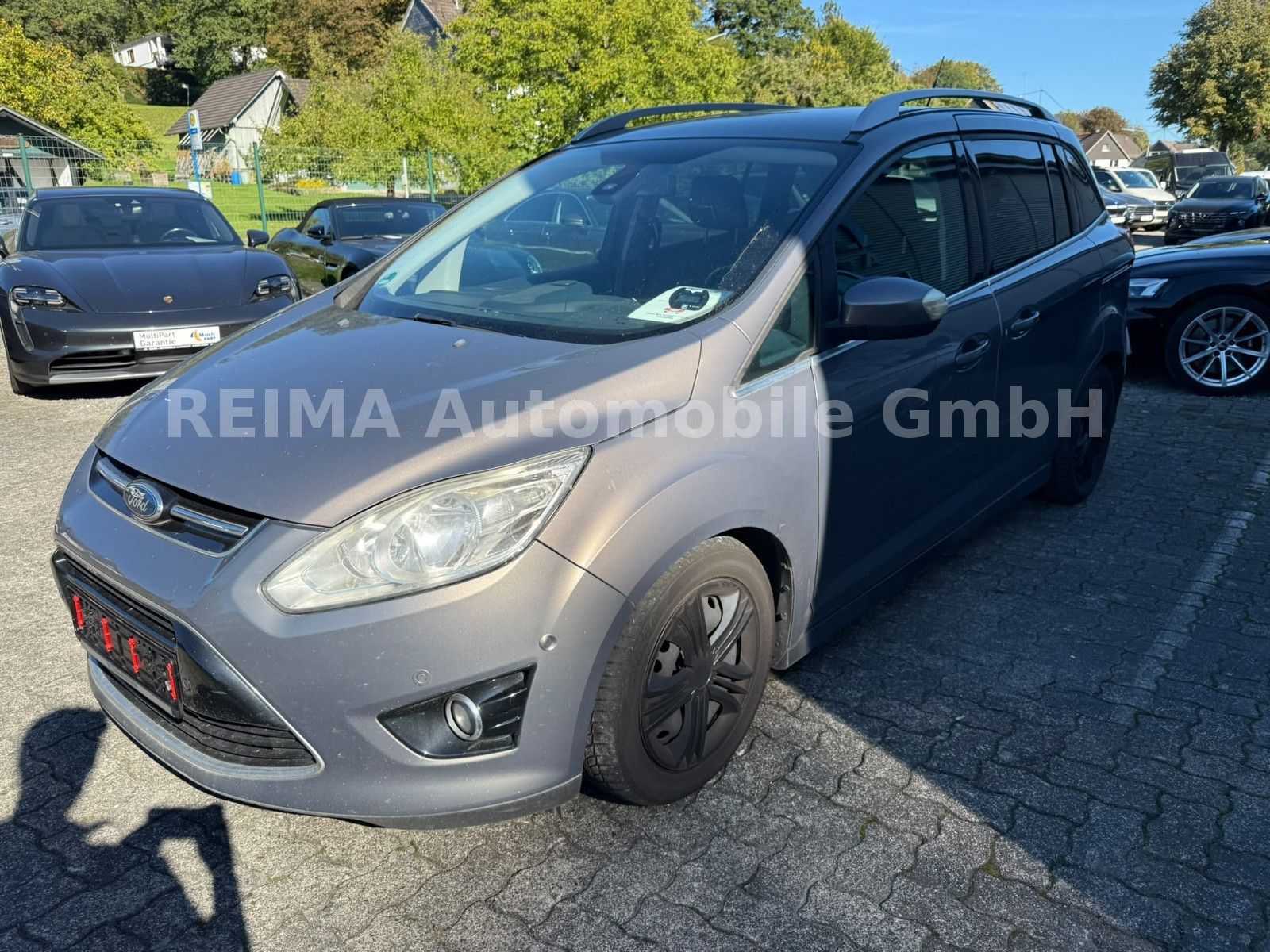 Fahrzeugabbildung Ford Grand C-Max Titanium, 110 KW, TÜV bis 07.2027