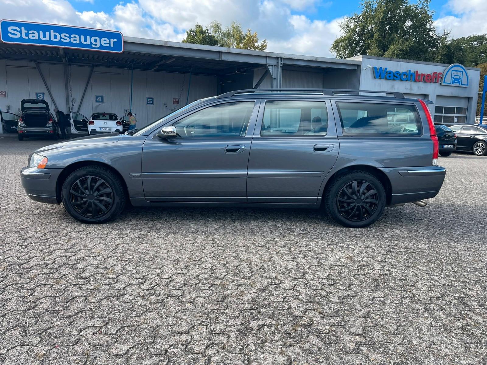 Volvo V70 2005 — engine 2.401 cm³, 163 HP (120kW)