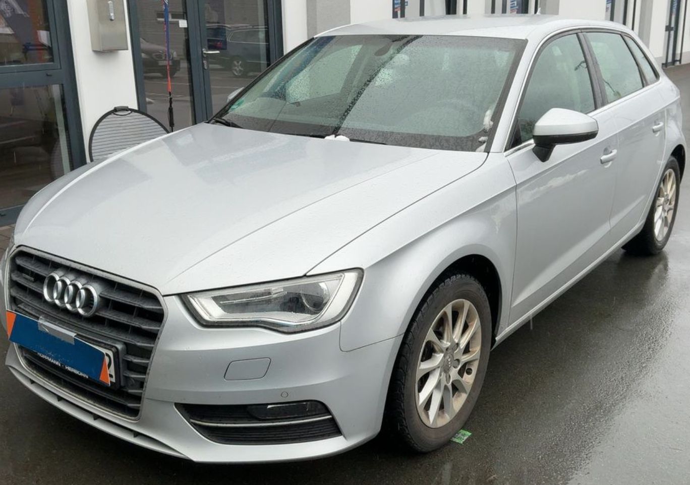 Fahrzeugabbildung Audi A3 Sportback ambiente quattro/ Unfallfrei/ 2. Hd
