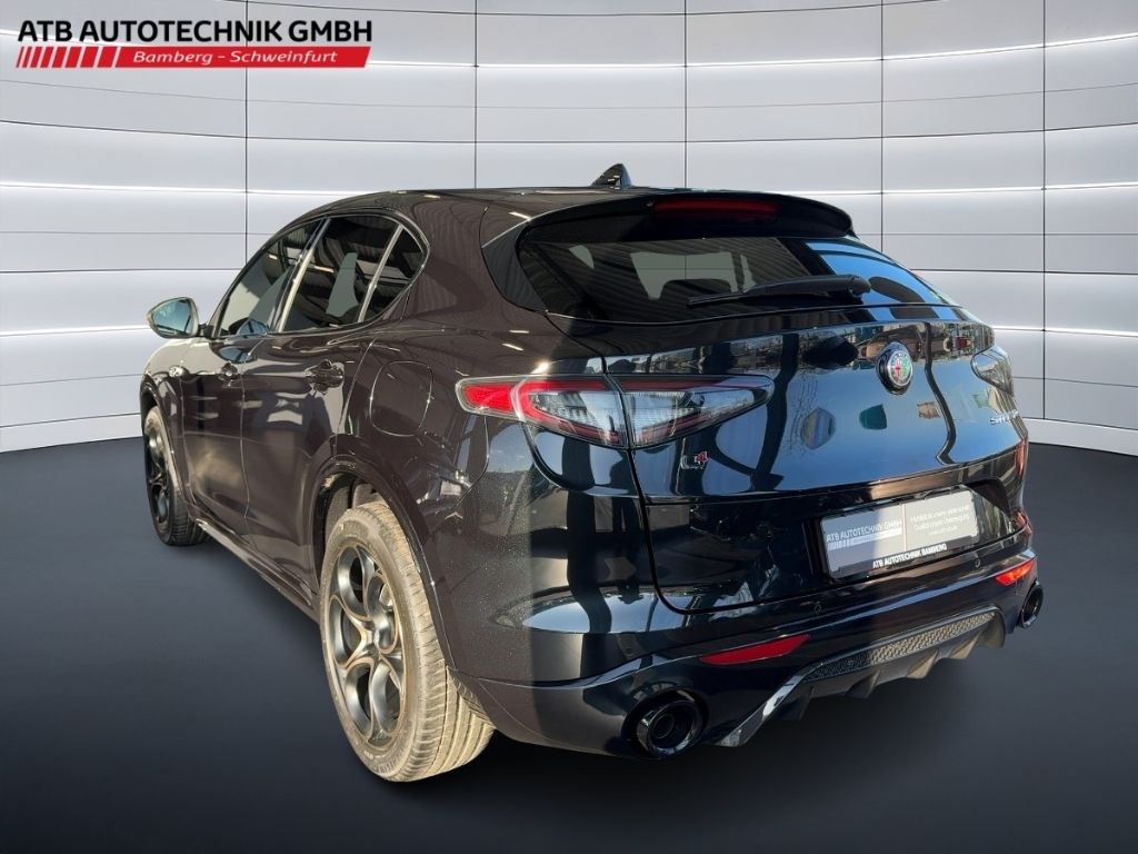 Fahrzeugabbildung Alfa Romeo Stelvio INTENSA Q4, AHK, Leder, PDC, Navi,