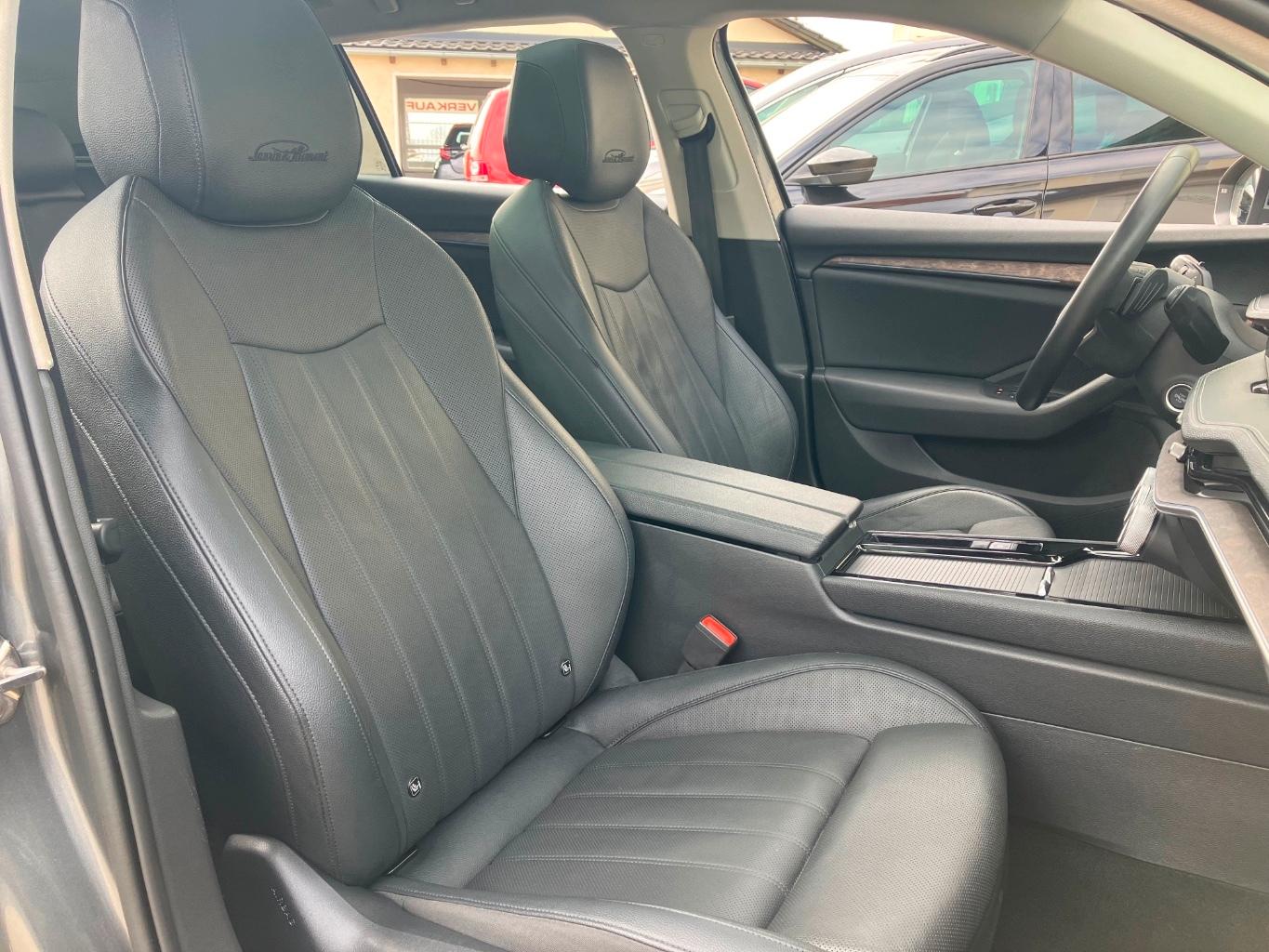 Skoda Superb 2.0 TSI Laurin&Klement 4x4 DSG Panorama M