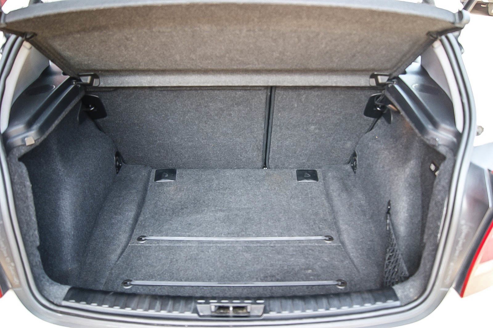 Fahrzeugabbildung BMW 116 d ADVANTAGE KLIMA SIHZG EINPARKHILFE 5-Sitze